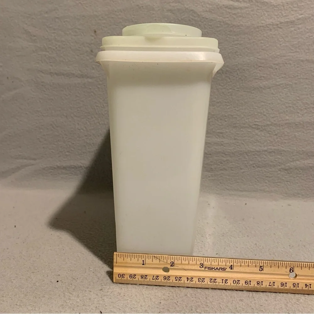 Tupperware Cereal Keeper Squared Storage Container White/Clear
